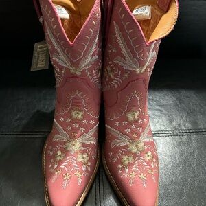 Dingo Women's Floral Embroidered leather Pink Ankle Boots